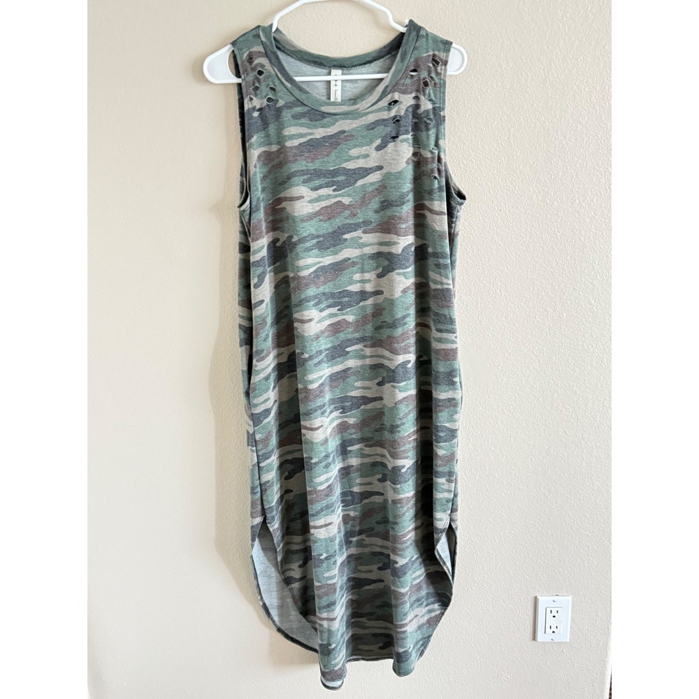 Vanilla Star Camo Print‎ Sleeveless Distressed T-Shirt Dress Green Tan Maxi